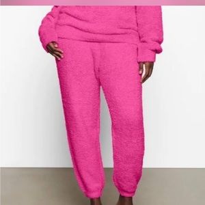Skims Cozy Knit Pink Unisex Joggers / Size L/XL